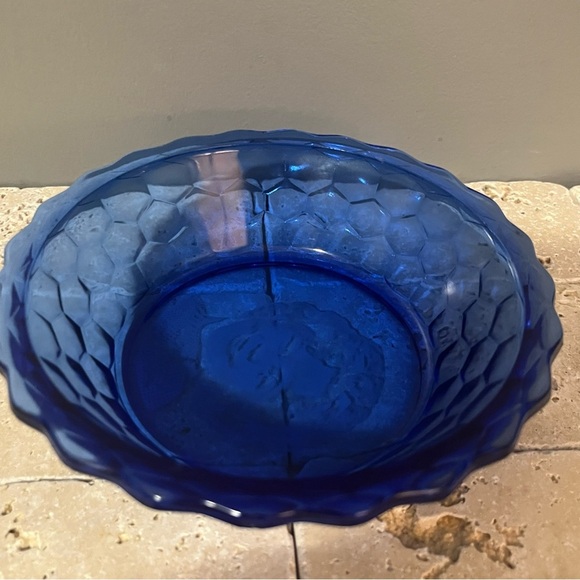 Shirley Temple cobalt blue glass cereal bowl,  by Hazel-Atlas Glass Company. - Picture 3 of 7
